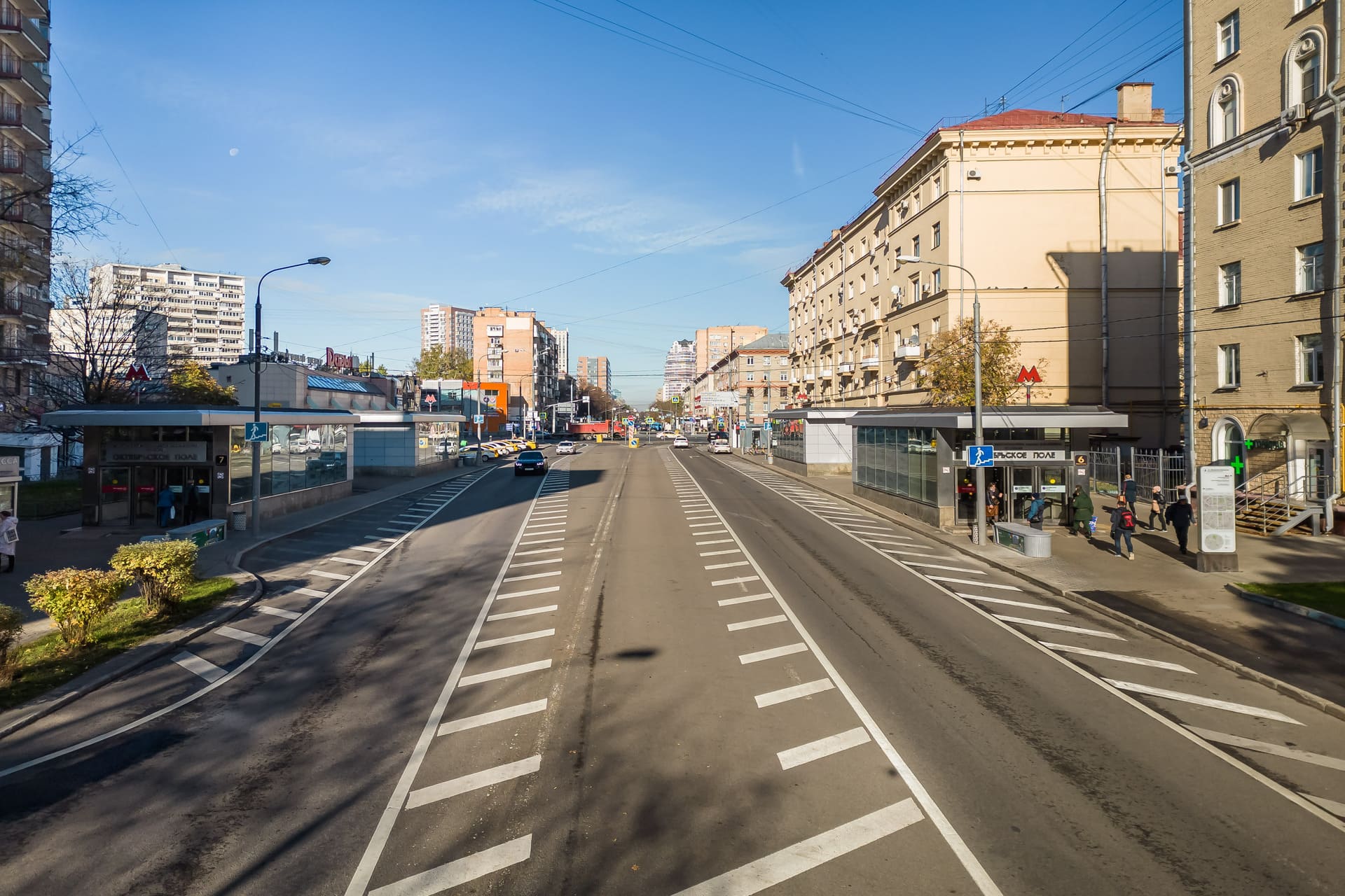 Станция метро Октябрьское поле рядом с ЖК Серебряный парк